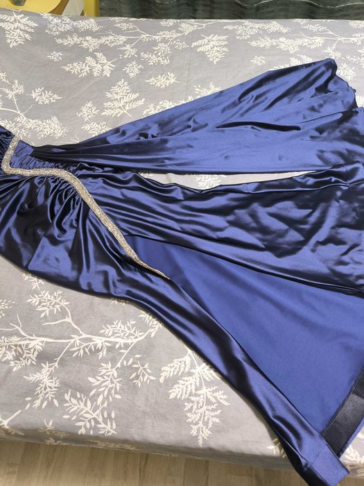 Абитуриентска рокля