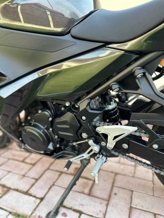 Kawasaki Ninja 400, 2023