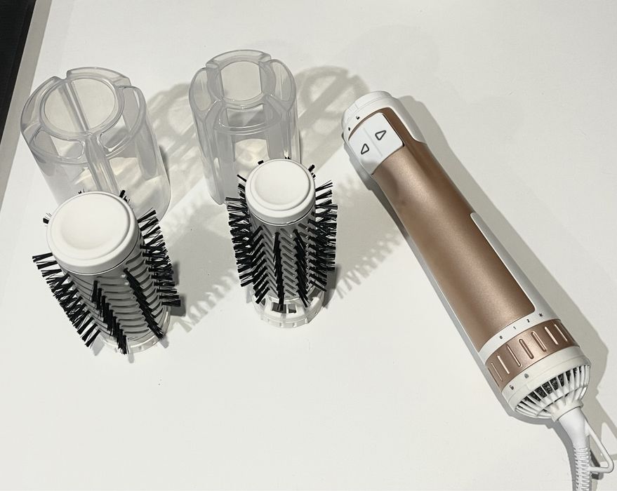 Фен Rowenta Brush Activ