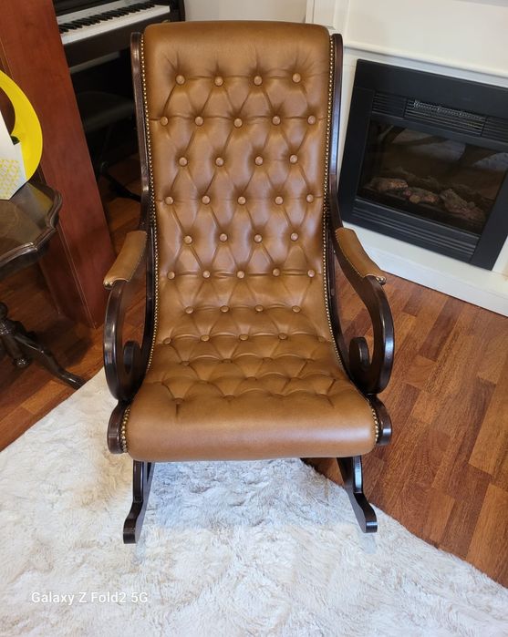 Balansoar maro NOU Chesterfield piele italiana de vaca - lemn fag