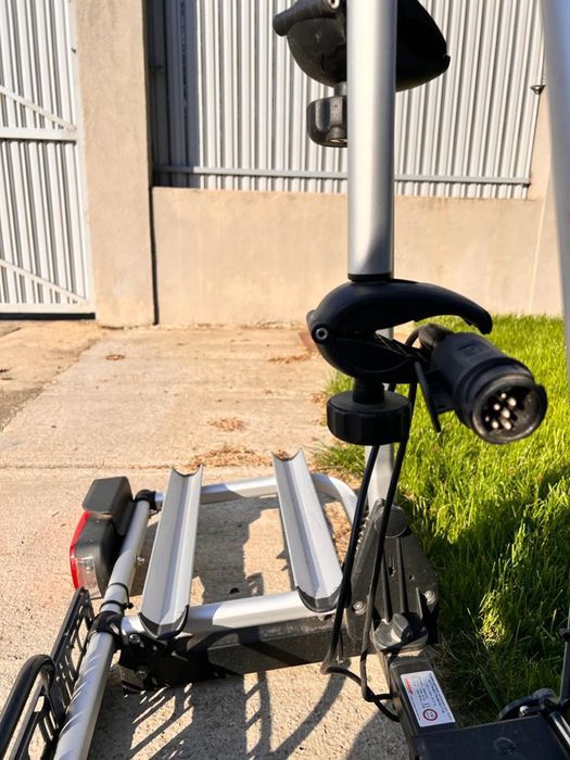 Suport bicicleta pe carlig remorcare (2 pozitii)