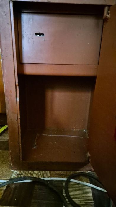 Продам сейф хороший