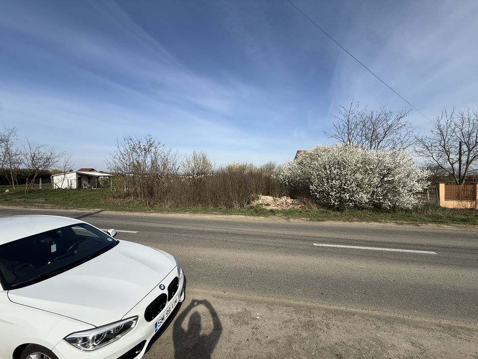 Vand Teren intravilan pt parcelare 86 Ari la intrare in Vetis