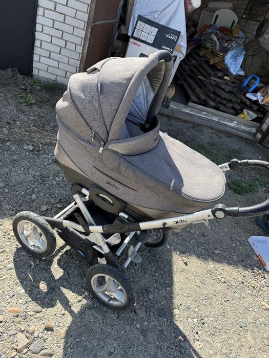 Коляска geoby серого цвета