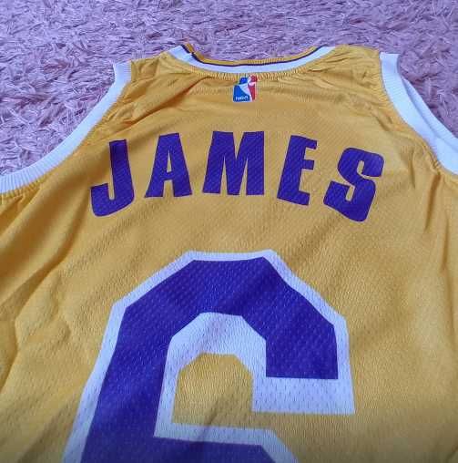 Чисто нов оригинален екип на Los Angelis Lakers - LeBron James