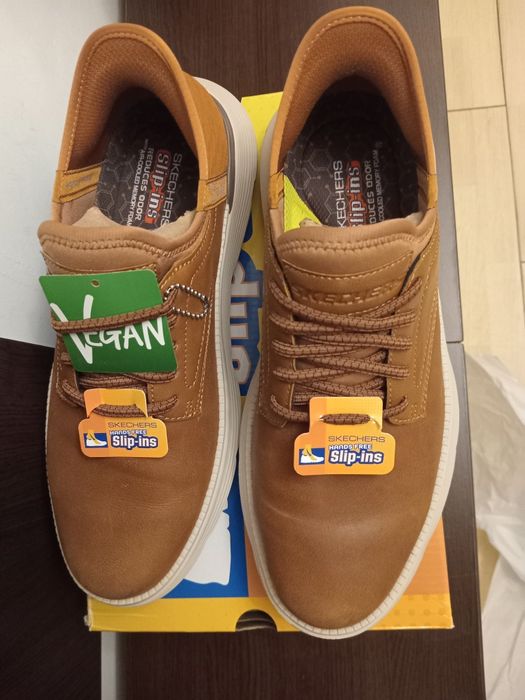 De vanzare pantofi piele naturala Schechers  slip-ins!