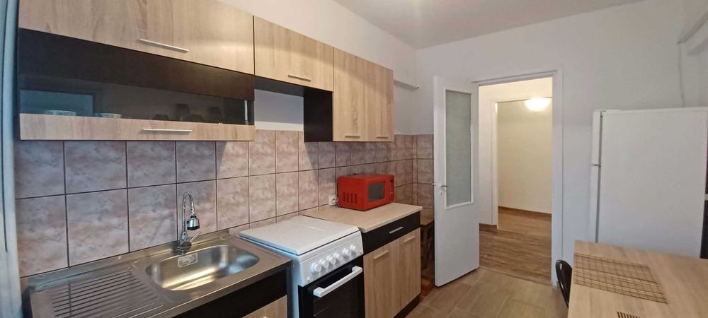 Ofer spre inchiriere apartament cu 2 camere in Tulcea