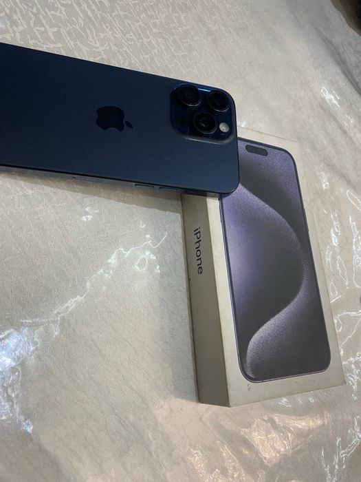iPhone 15 pro max 256gb blue srochno prodam
