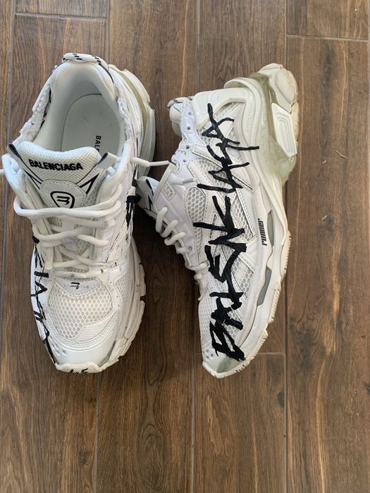 Balenciaga Runner Grafitti white