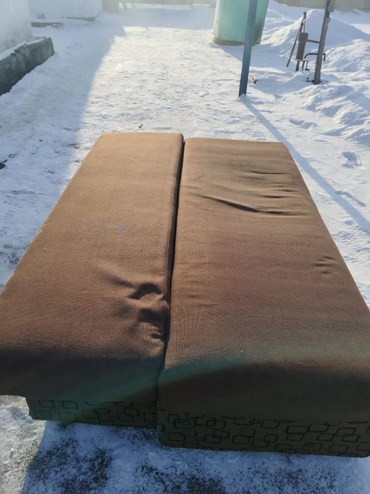 Продам диван тахта