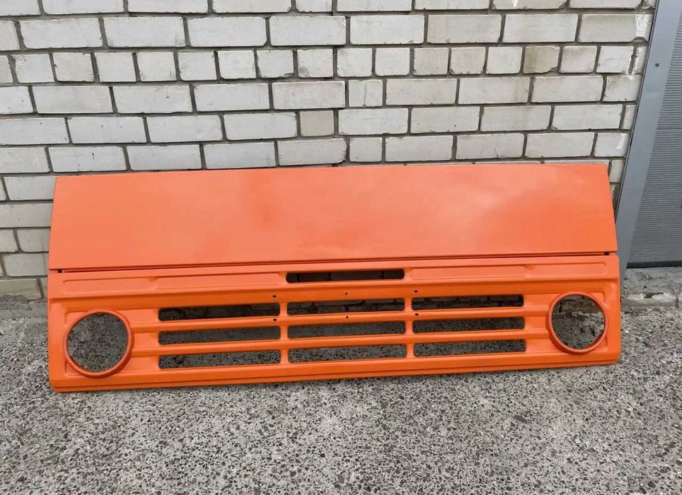 Панель облицовочная в сборе КАМАЗ ( верх + низ старого образца )