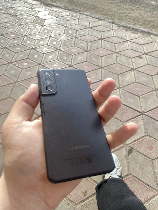 Продам Самсунг S21 FE 5G