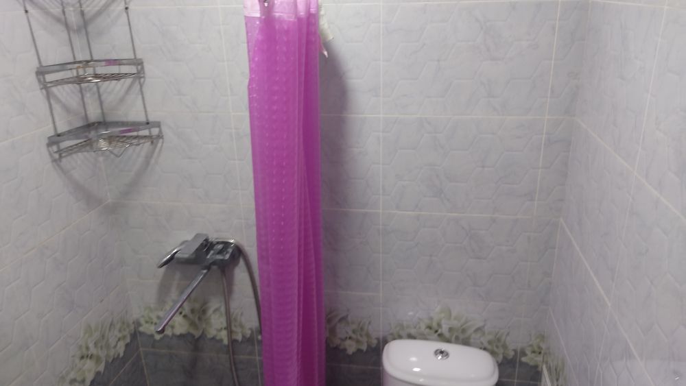 Сдается квартира 1/2 комнат. Мирабадский район.