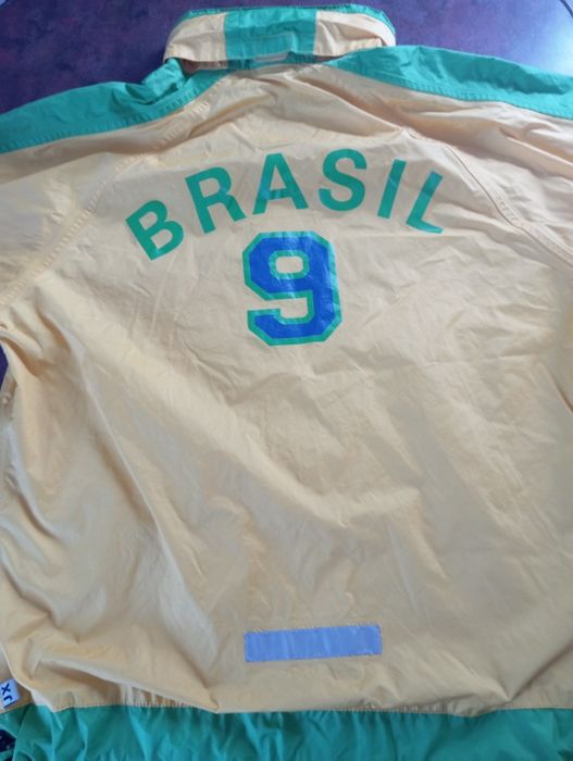 Geacă cu model Brasil impermeabila
