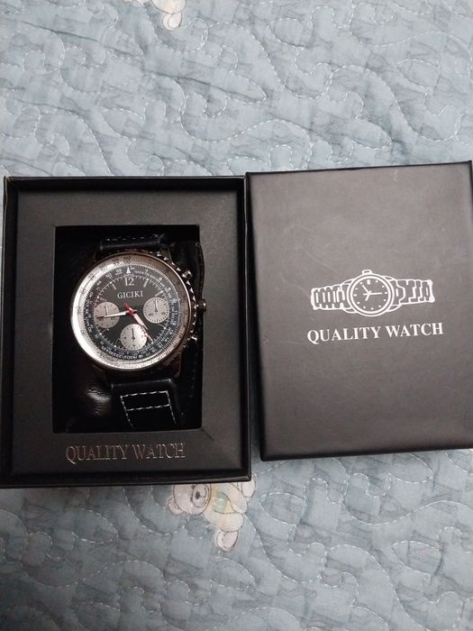 Часы наручные новые