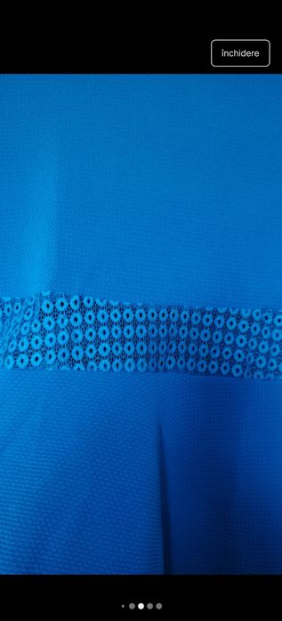 Rochie scurtă cu mâneci stil clopot