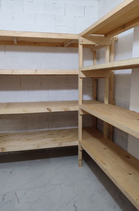 Продам стеллажи разные