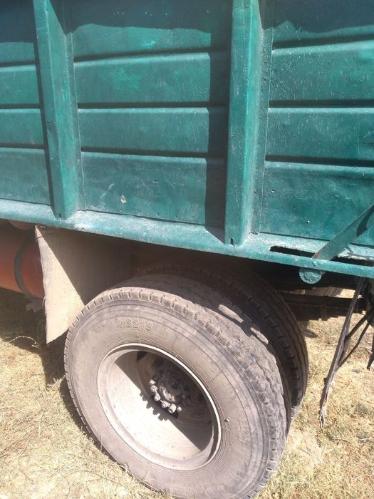 Zil samosval sotiladi