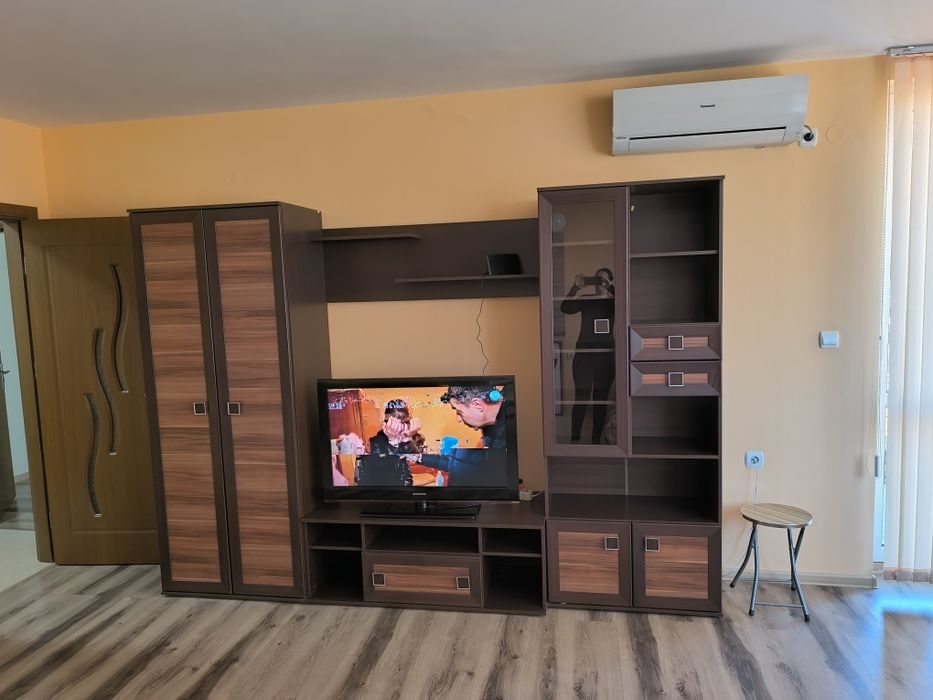 Дава се под наем Двустаен апартамент в Враца, Квартал 72 - 70 кв.м за 420 € - Снимка #4
