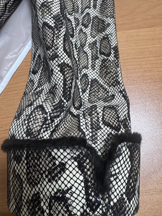 Продам женскую куртку