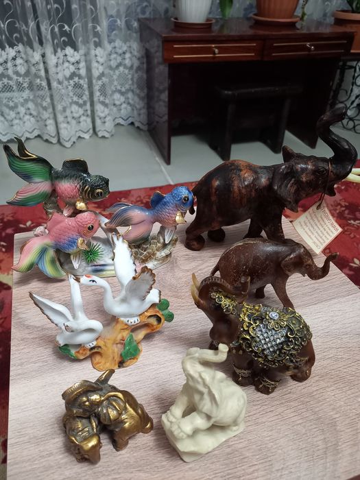 Сувениры разные б/у. 1000 тг.