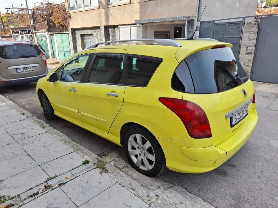 Продавам Пежо 308