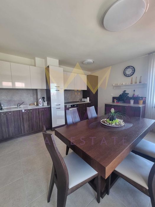 Дава се под наем Тристаен апартамент в Варна, Виница - 120 кв.м за 867 € - Снимка #2