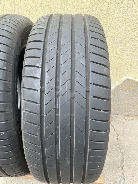 2 бр. летни гуми 225/55/17 Bridgestone DOT 0623 6 mm