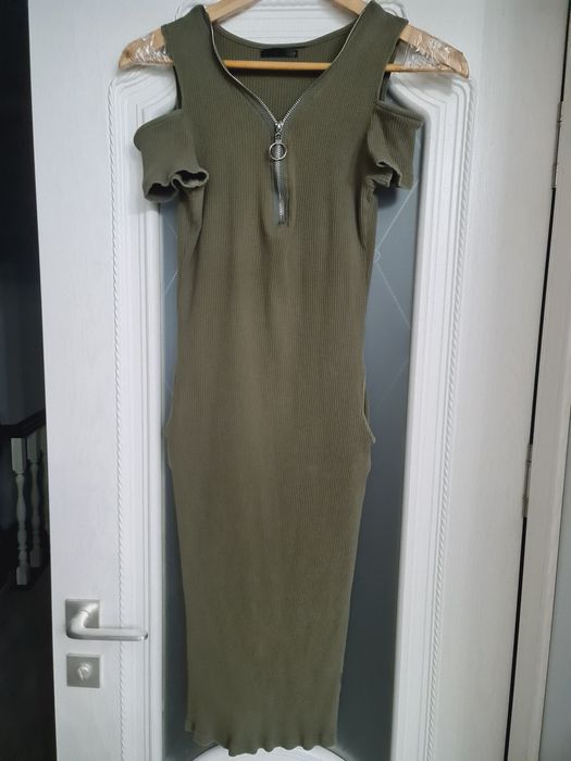 Продам женские вещи