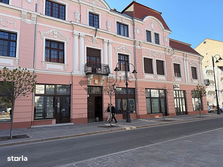 Birou ultracentral pe Republicii Corso | Pietonala