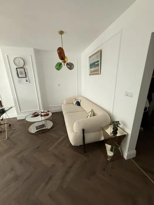 Дава се под наем Офис в Бургас, Център - 45 кв.м за 530.4 € - Снимка #1