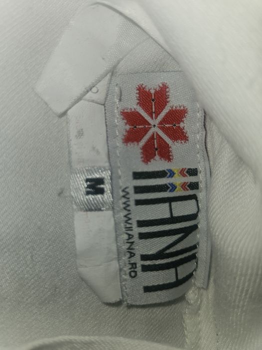 Vand camasa tradițională de dama  iie Iiana M