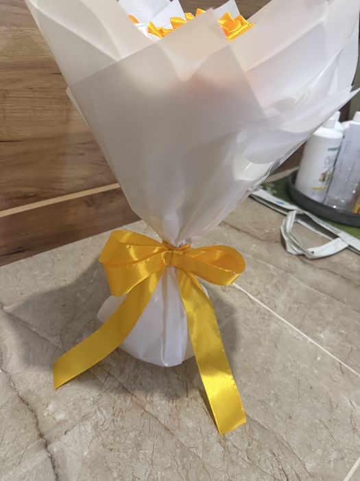 Евтини сатенени букети