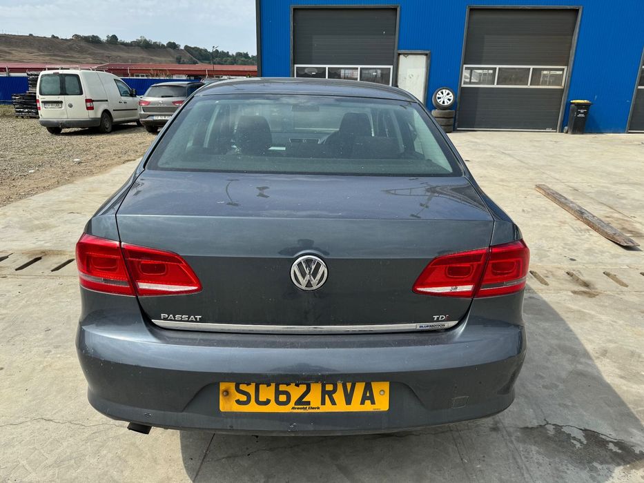Dezmembrez / Dezmembrari Volkswagen Passat B7 1.6 tdi CAY 2010-2015