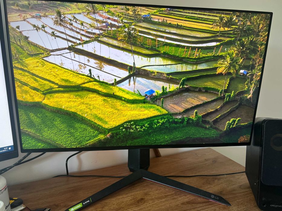 Гейминг Монитор LG UltraGear 27" 27GP950-B 4K / 144Hz / HDR600 / 1ms