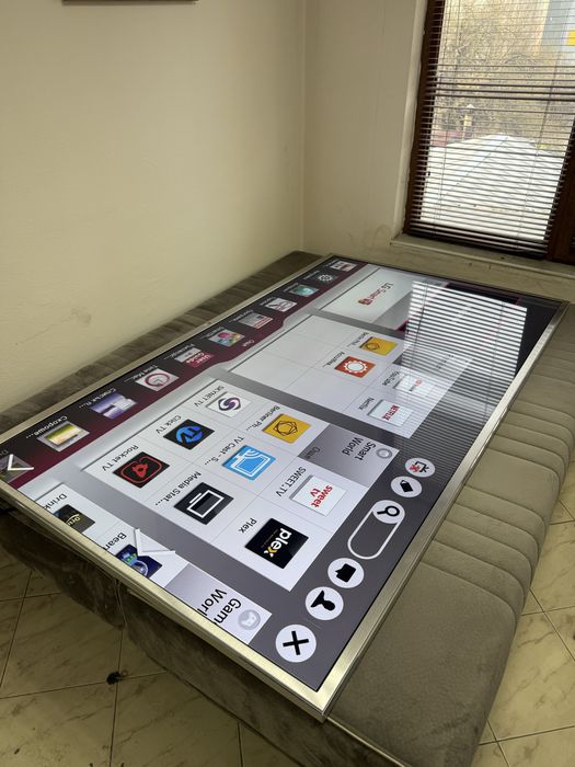 Продавам гигант телевизор LG