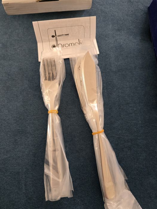 Комплект  нови, немски прибори за риба