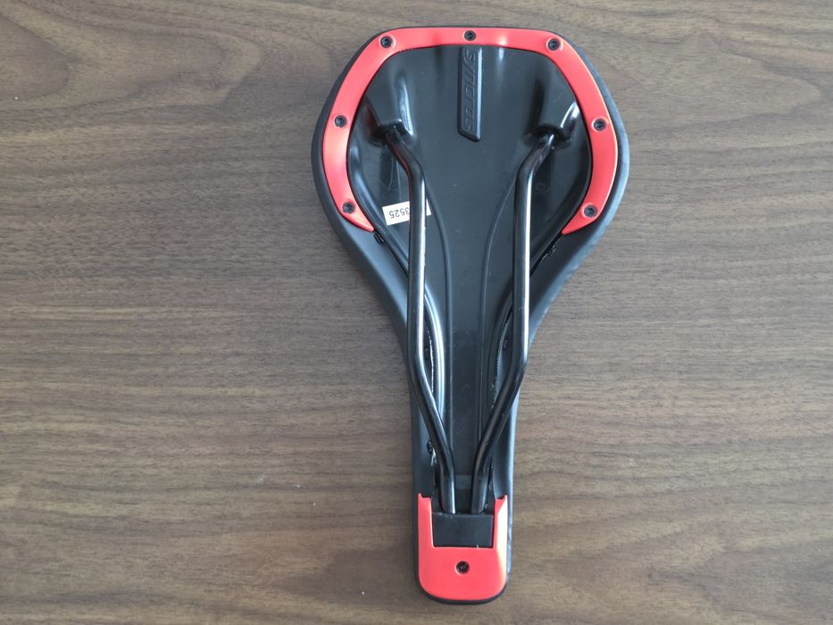 Руль и сдело для велосипеда