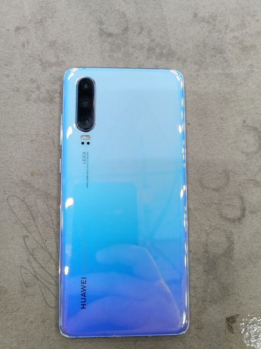Смартфон Huawei P30
