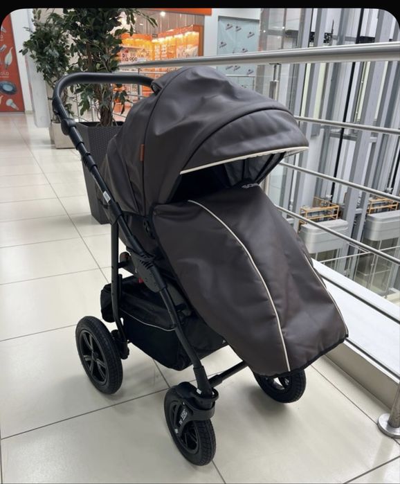 Коляска детская 3 в 1