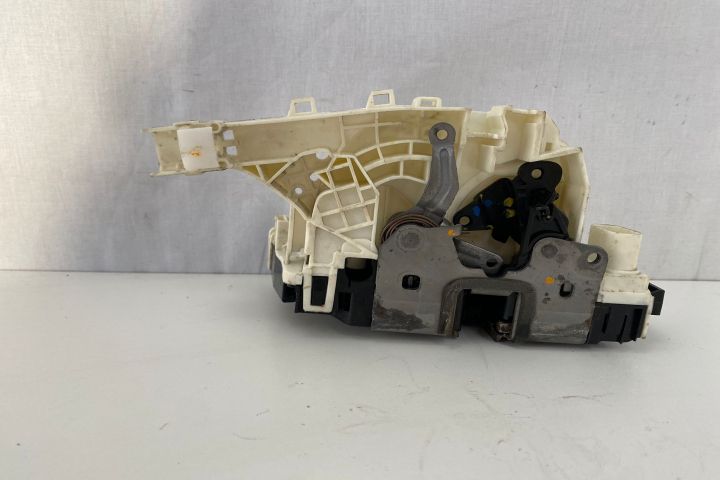Broasca usa  dreapta spate  a9067400935 Mercedes-Benz Sprinter a 2-a