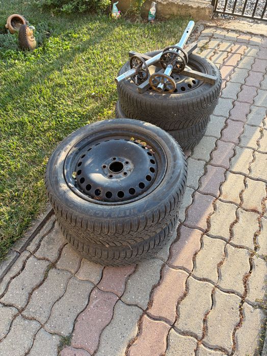Jante/15 pt Ford Focus cu anvelope iarna
