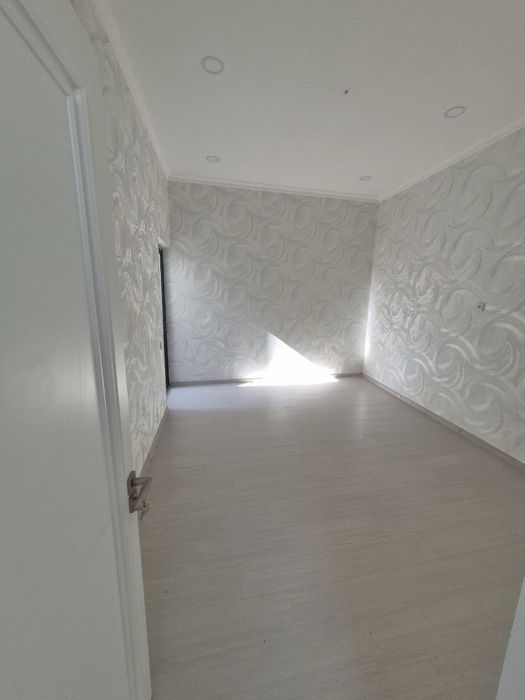 Чортак 2 сотки 4 комнат 80000&