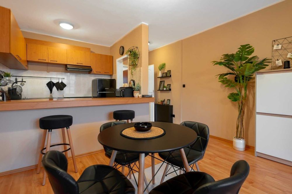 Дава се под наем Двустаен апартамент в София, Център - 78 кв.м за 510 € - Снимка #4