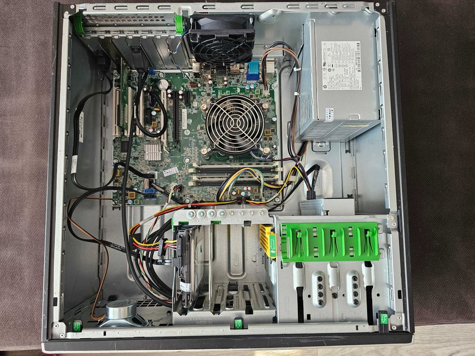 Calculator HP8200 Elite CMT , I5 , 4GB DDR3