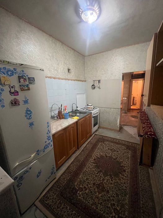 Продаю 2 комнатную Спутник -4 77 серия кирпич