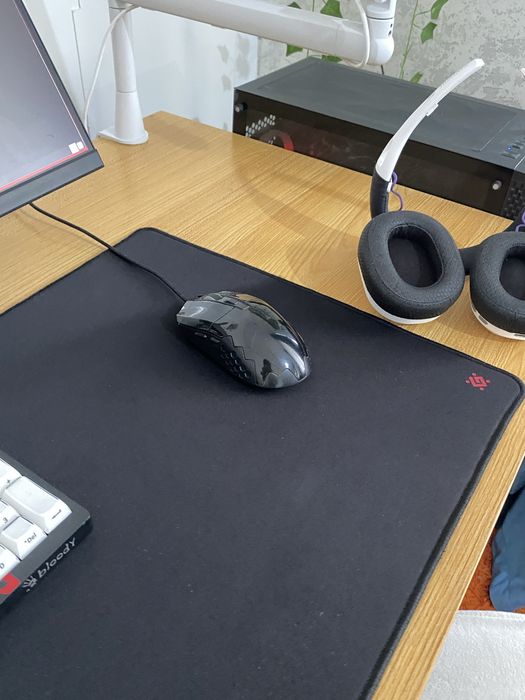 Продаю игровую мышку