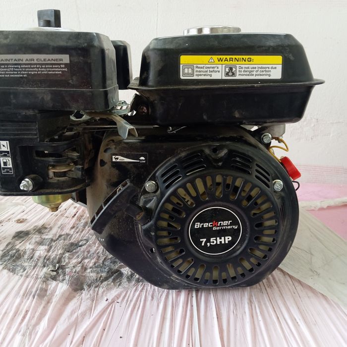 Vând motor de făcut proiecte