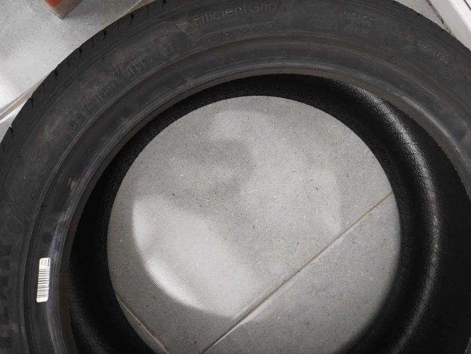 O anvelopă 225/45/R17 Goodyear EfficientGrip Performance 2