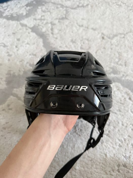 Продам шлем BAUER